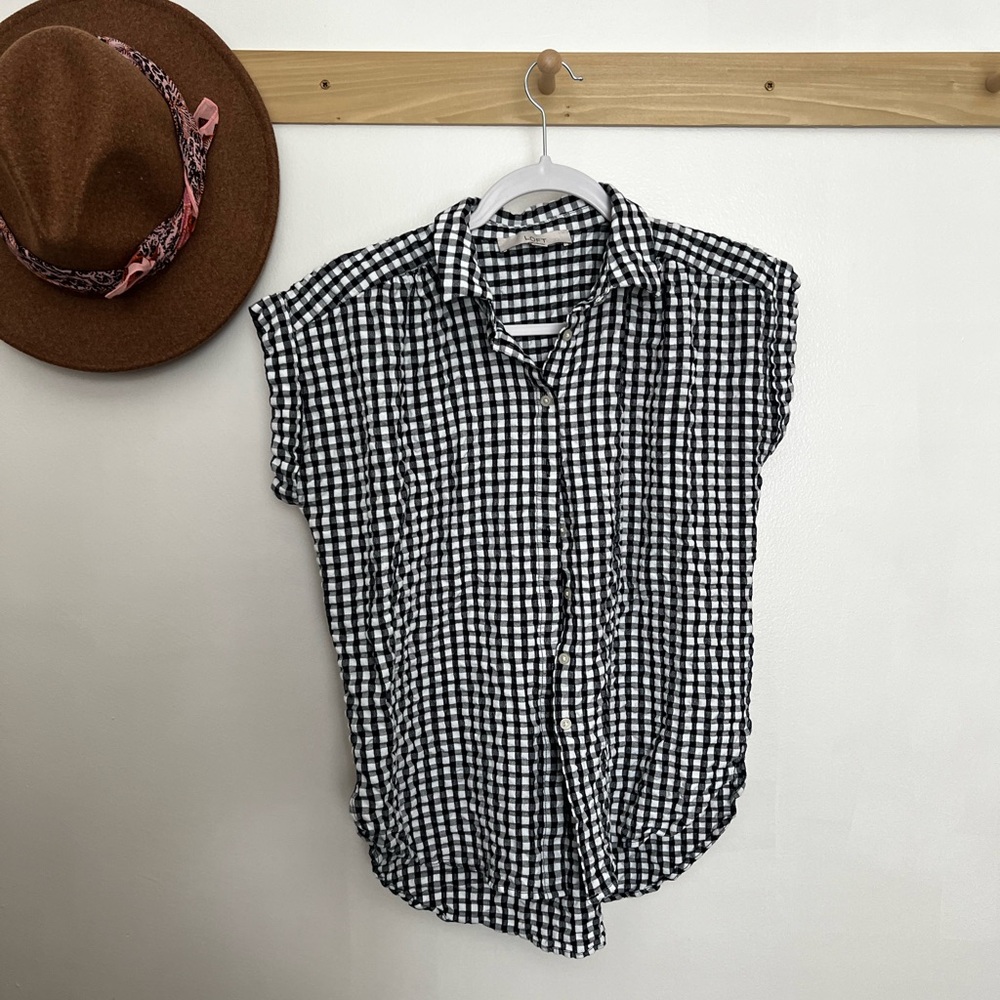 LOFT Black and White Gingham Button Down Shirt